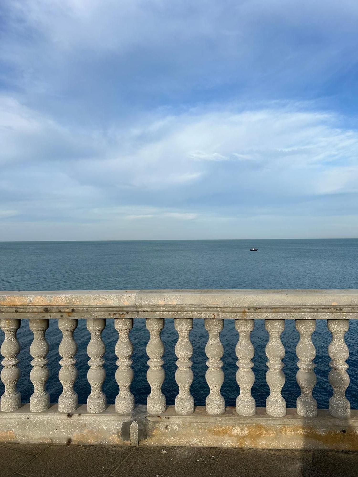 Apartamento Premium En Plaza Mina Minimalismo Y Confort A Pasos Del Mar Kadyks Zewnętrze zdjęcie